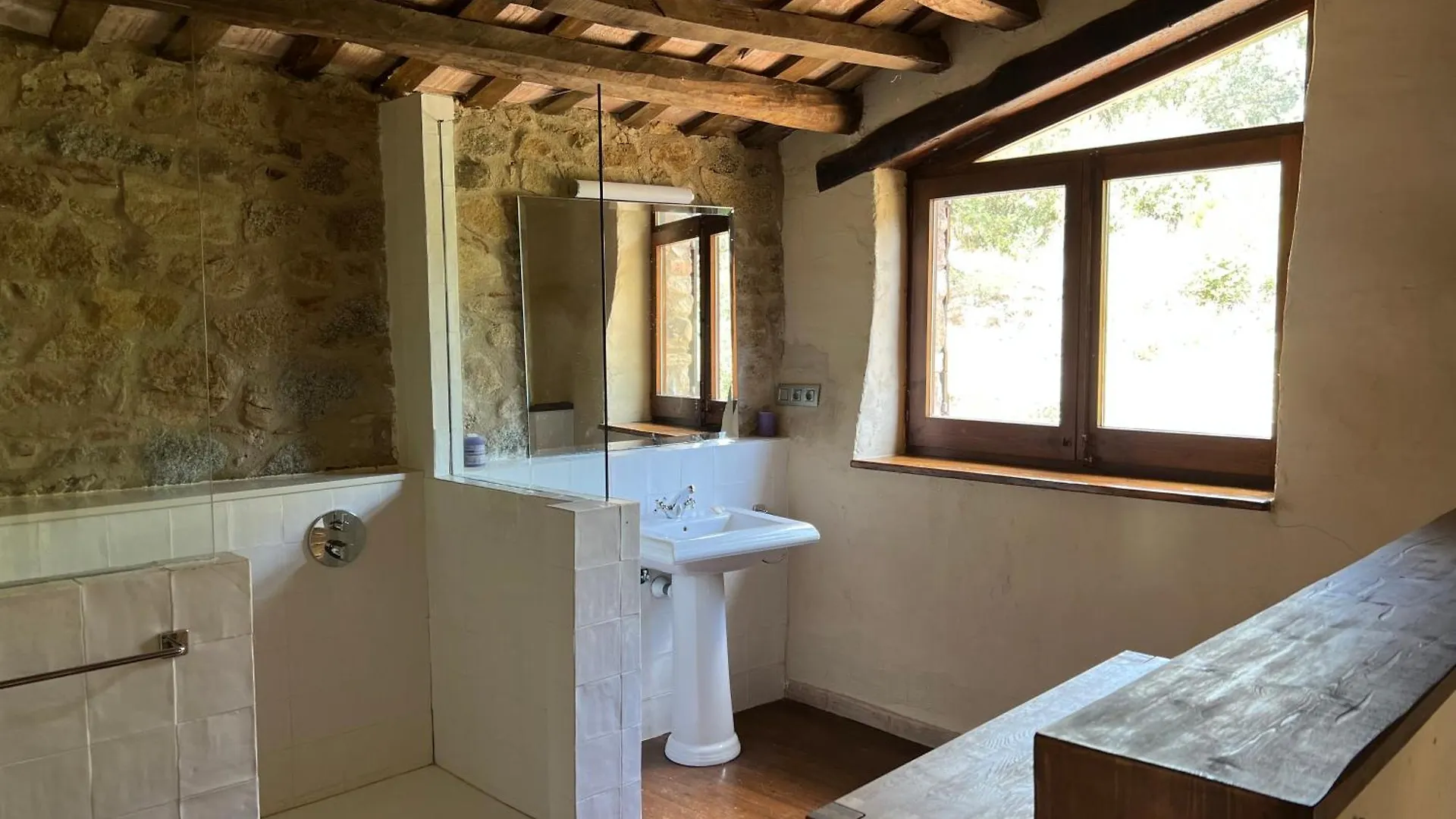 Mas Ambras Bed & Breakfast Agullana